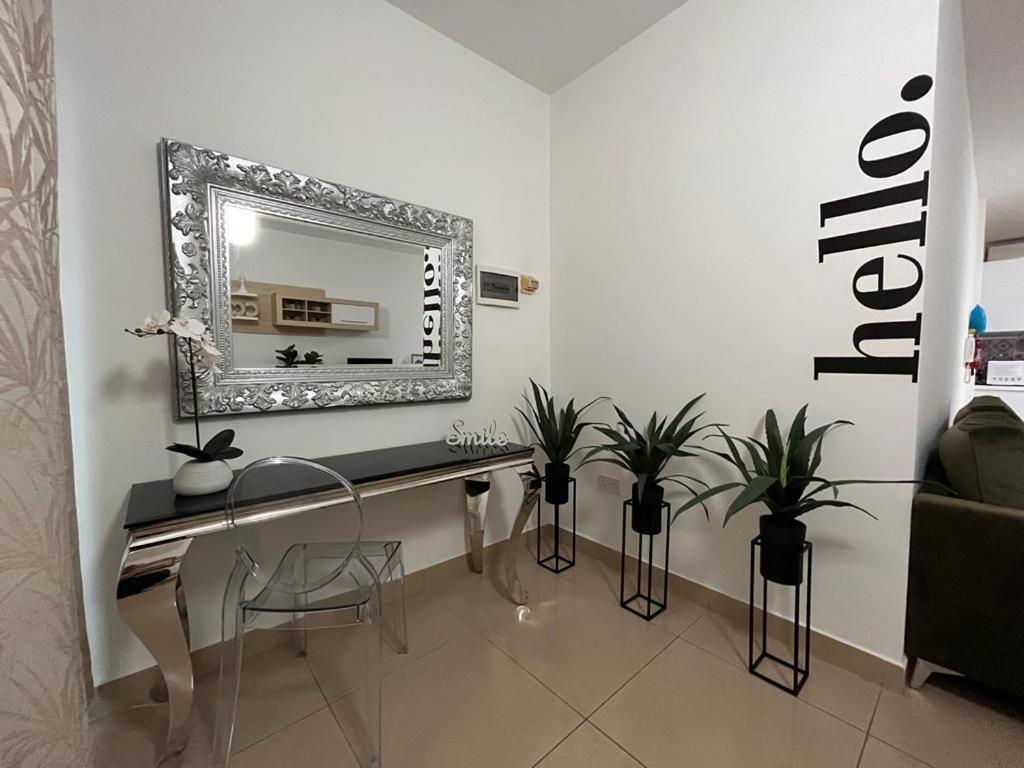 Crimson Court Apartman Is-Swieqi Kültér fotó