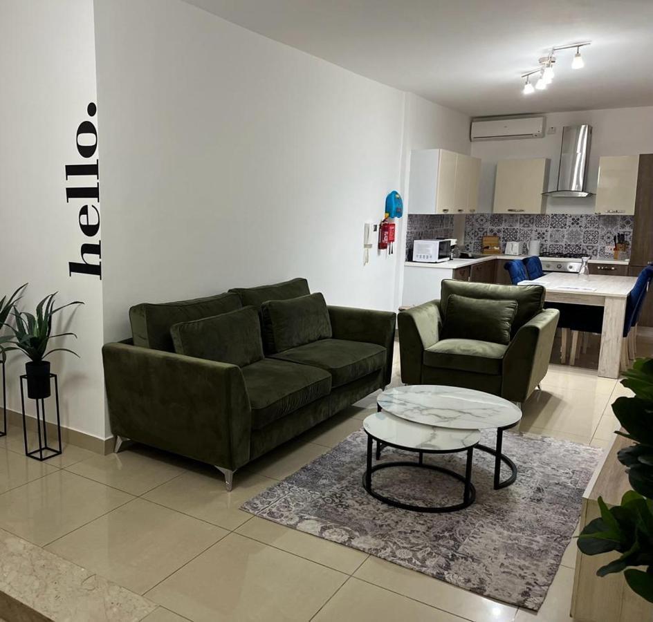 Crimson Court Apartman Is-Swieqi Kültér fotó