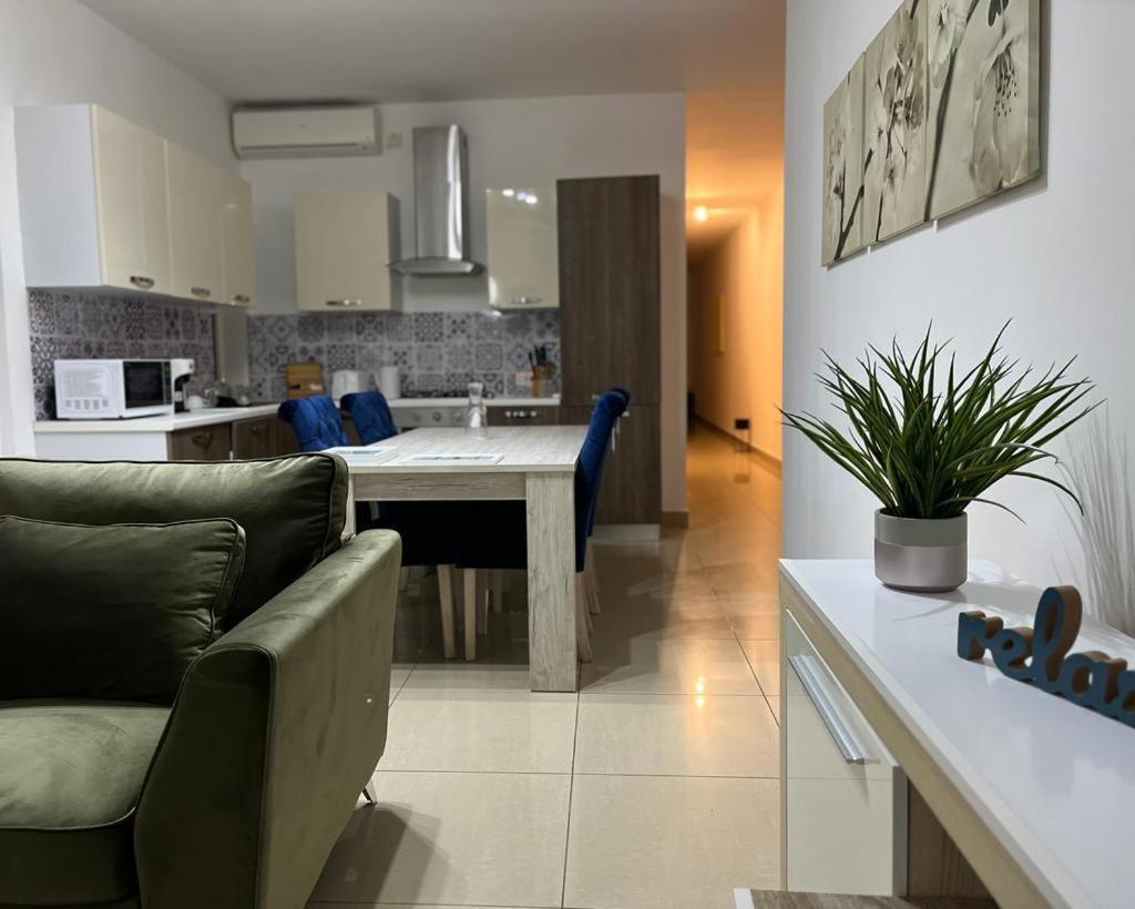 Crimson Court Apartman Is-Swieqi Kültér fotó